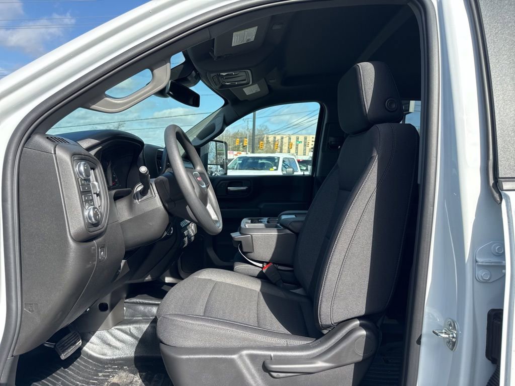 New 2026 GMC Sierra 2500 Pro image 17