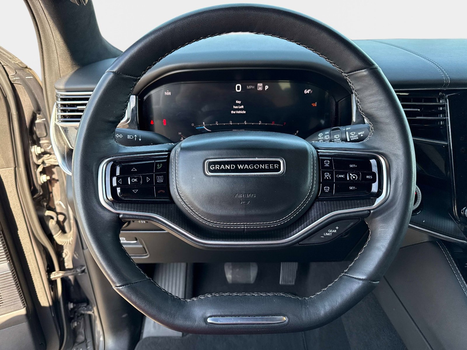 Used 2024 Jeep Grand Wagoneer L Series II w/ Quick Order Packagew 28T image 29