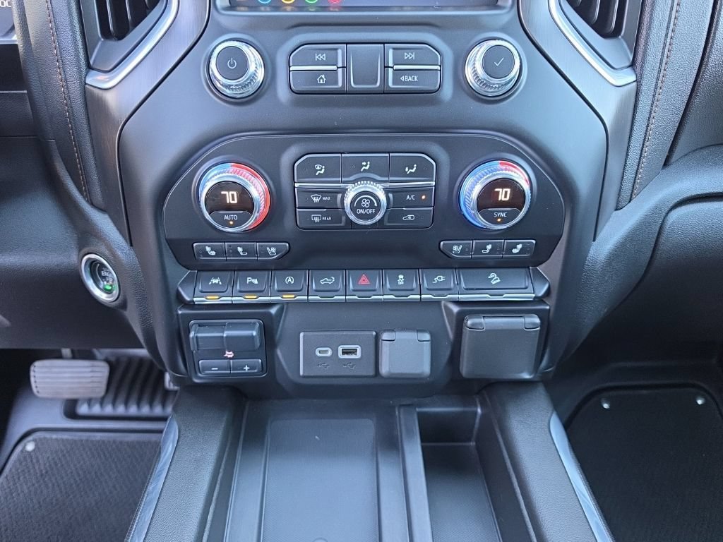 Used 2021 GMC Sierra 1500 AT4 w/ AT4 Premium Package AWD/4WD image 16