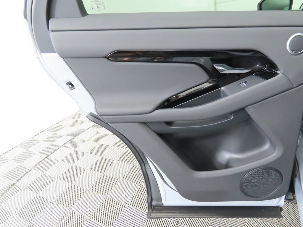 Used 2025 Land Rover Range Rover Evoque S image 26