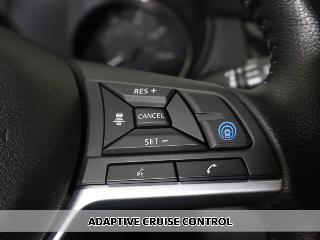 Used 2022 Nissan Rogue Sport SV w/ Technology Package image 3