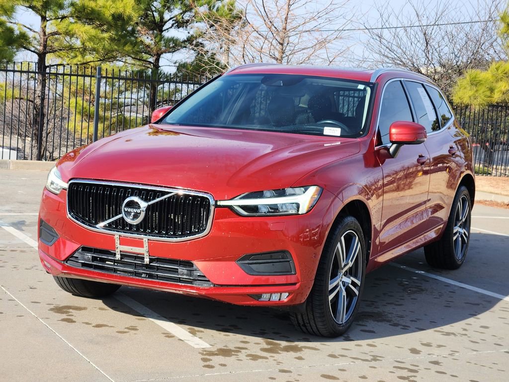 Used 2018 Volvo XC60 T6 Momentum w/ Advanced Package image 3
