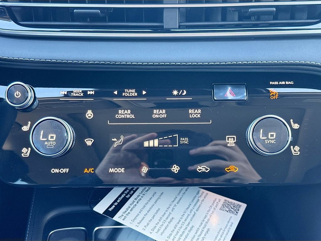 Used 2026 INFINITI QX60 Luxe w/ Cargo Package image 17