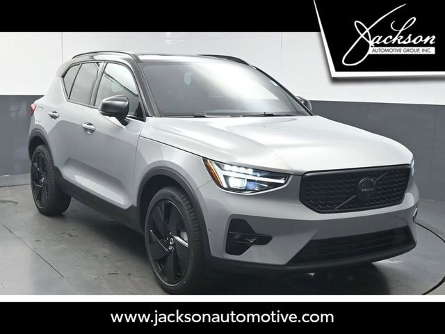 New 2026 Volvo XC40 B5 Ultra w/ Protection Package Premier