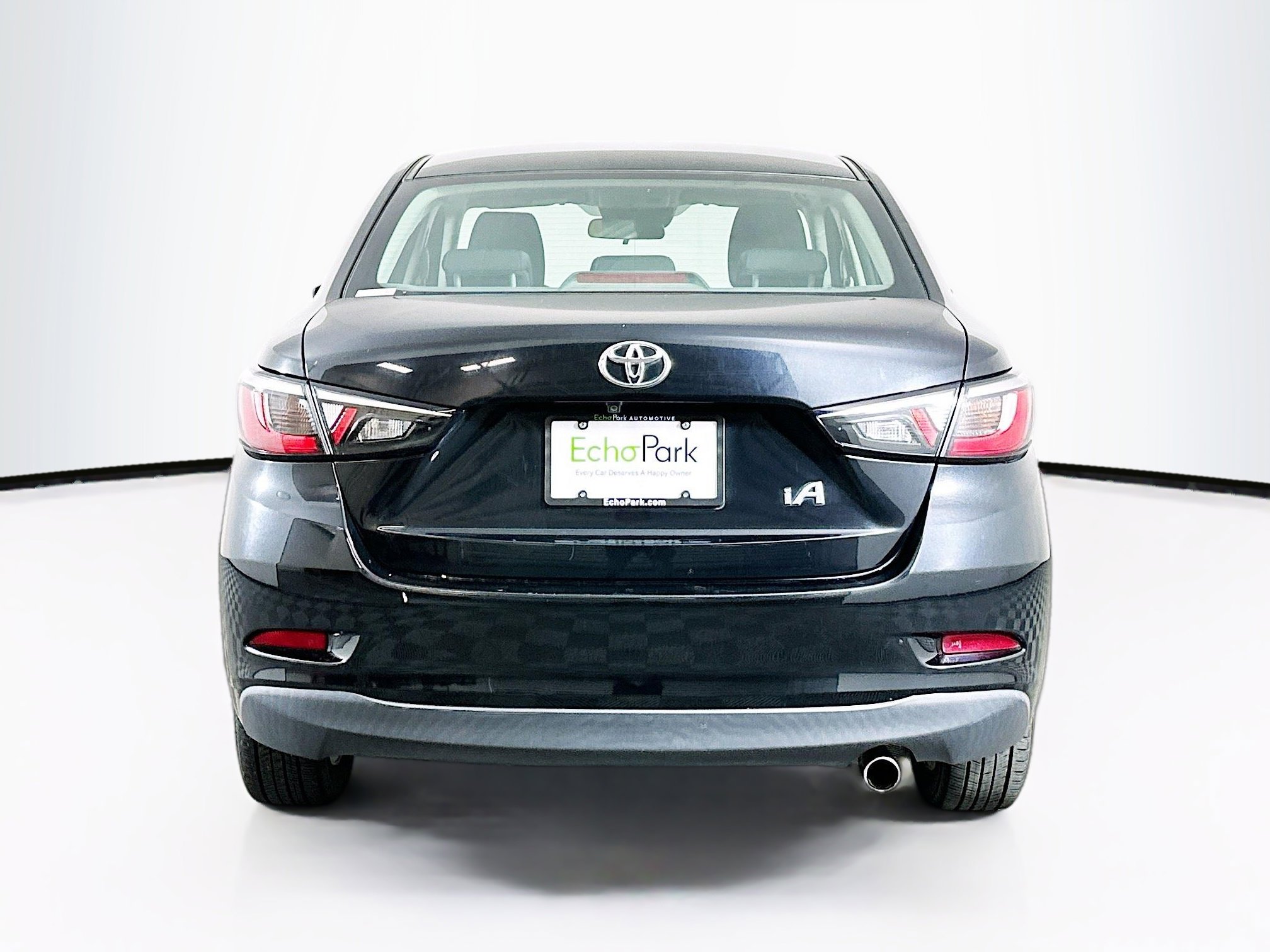 Used 2018 Toyota Yaris iA FWD image 7