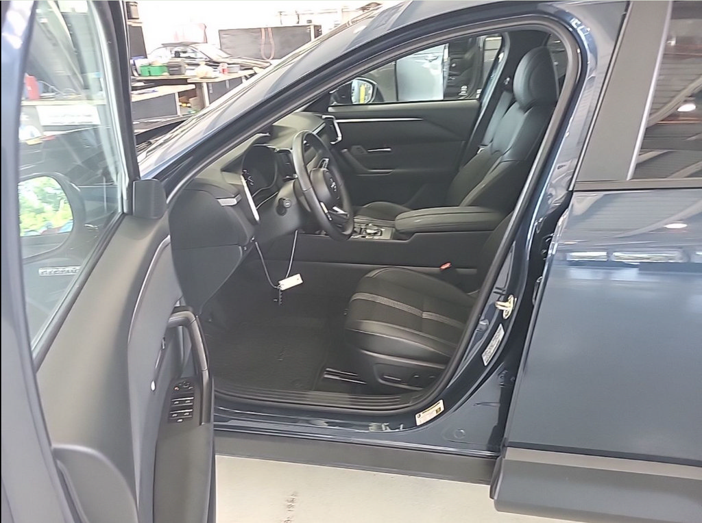 Used 2025 MAZDA CX-50 2.5 Hybrid w/ Weather Package AWD/4WD image 7
