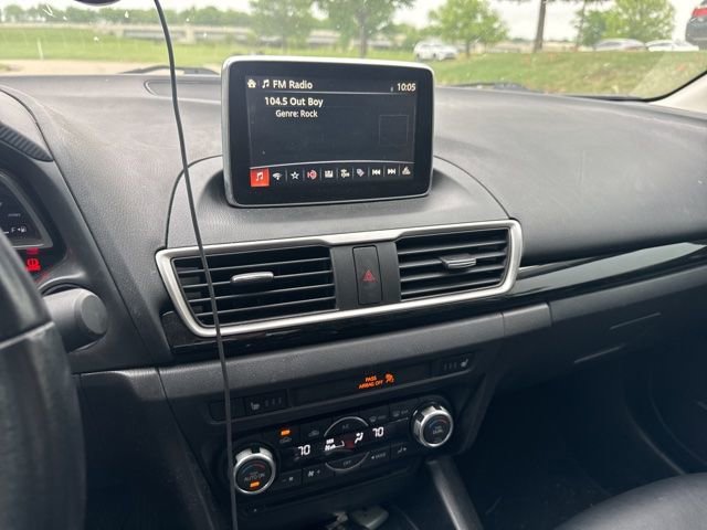 Used 2016 MAZDA MAZDA3 i Grand Touring image 12