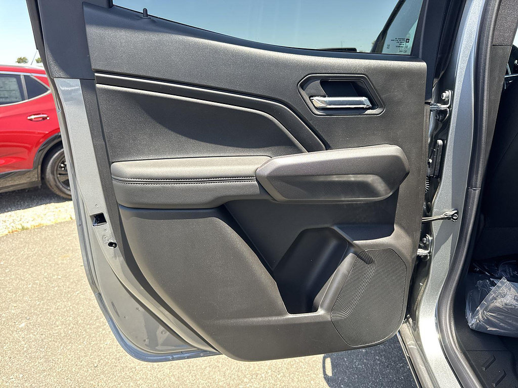 New 2026 GMC Canyon Elevation w/ LPO, Black Badging Package RWD image 22