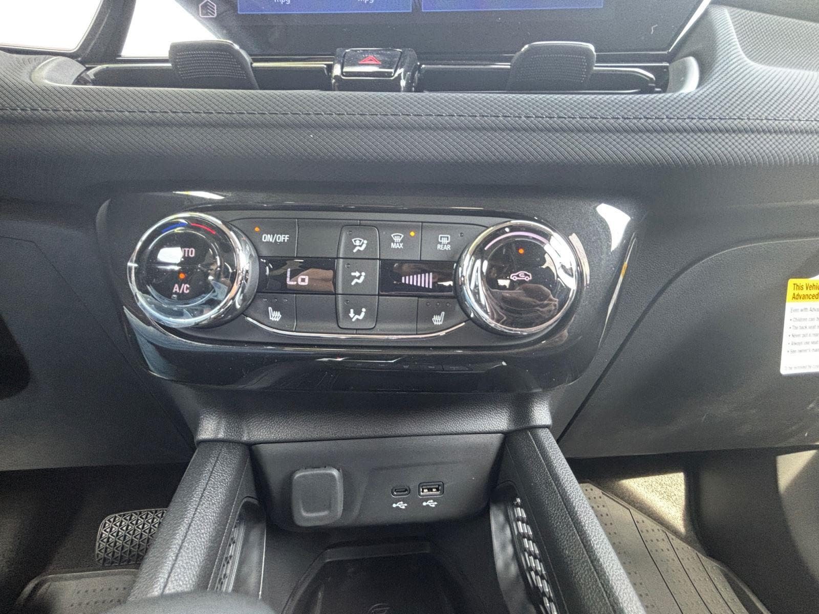 New 2026 Chevrolet TrailBlazer LT w/ Convenience Package AWD/4WD image 24