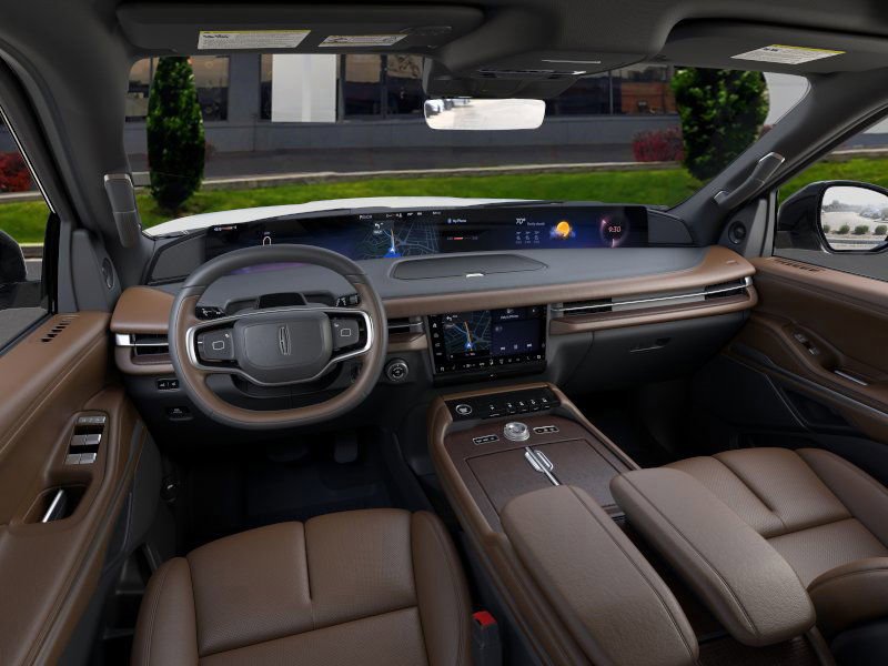 New 2025 Lincoln Navigator Reserve image 9