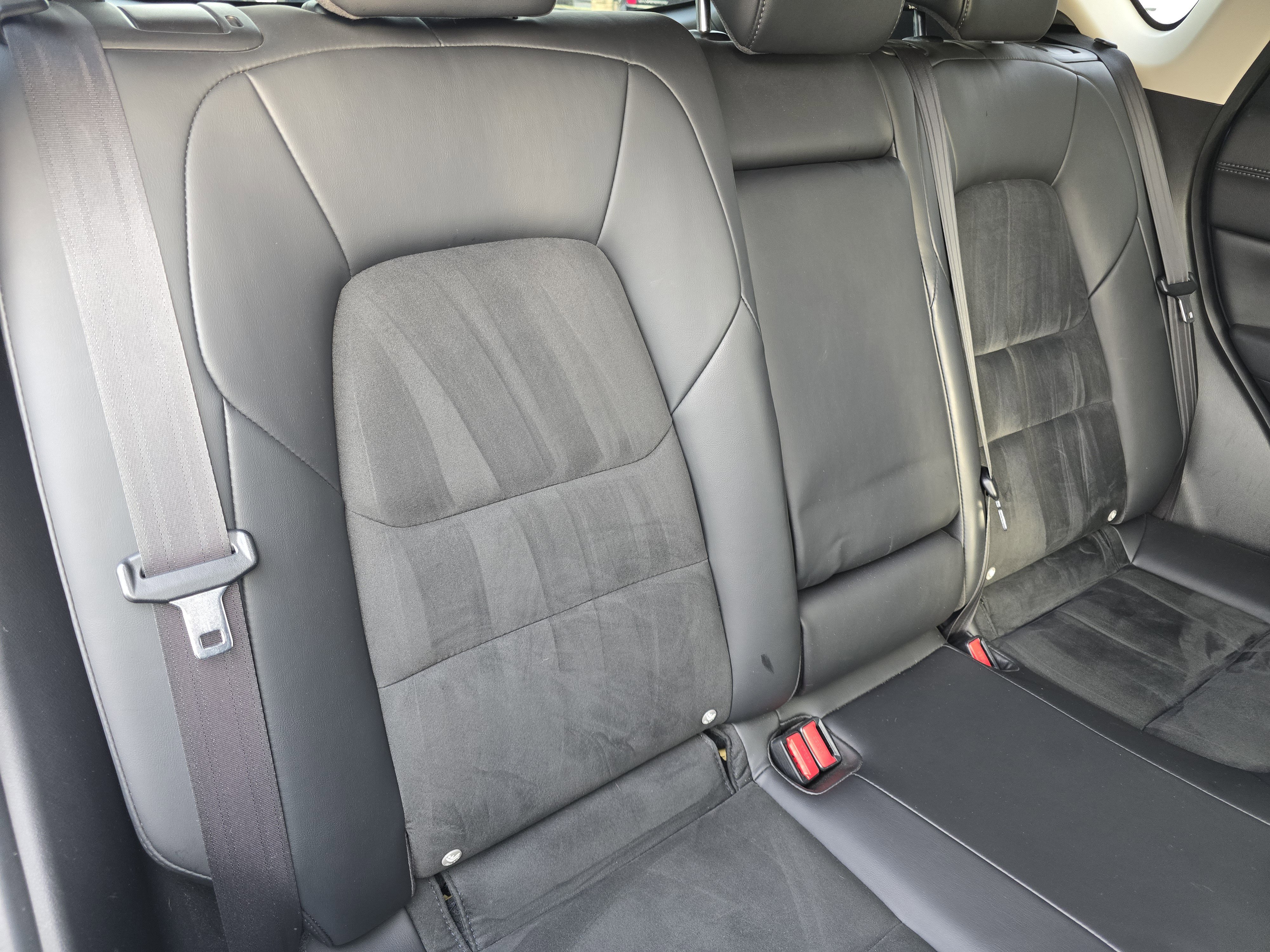 Used 2020 MAZDA CX-5 Touring image 32