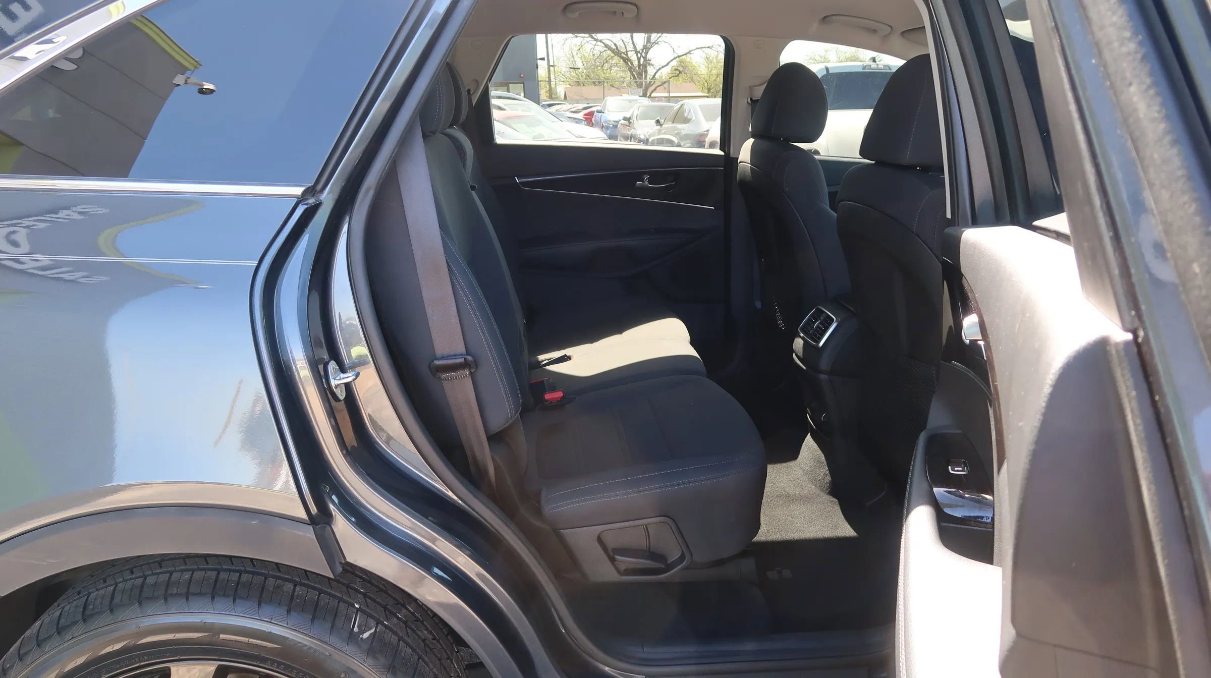 Used 2019 Kia Sorento S image 22