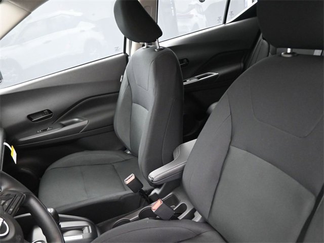 New 2025 Nissan Kicks Play S image 19