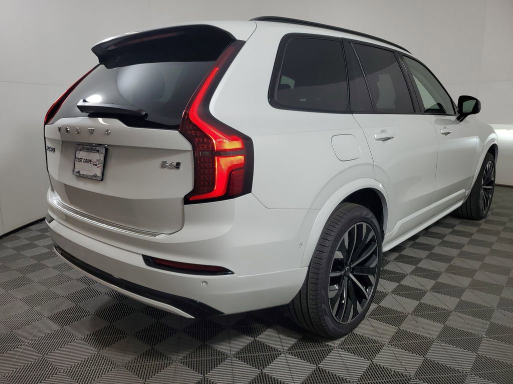 New 2026 Volvo XC90 B6 Ultra w/ Protection Package image 6