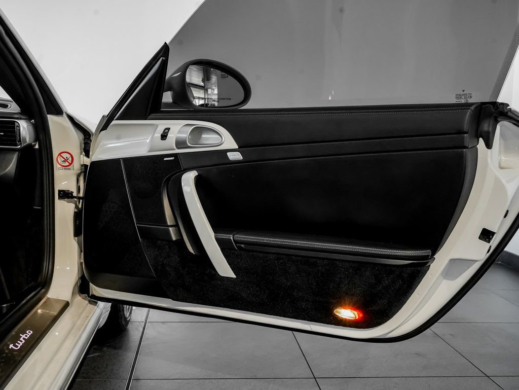 Used 2011 Porsche 911 Turbo AWD/4WD image 23