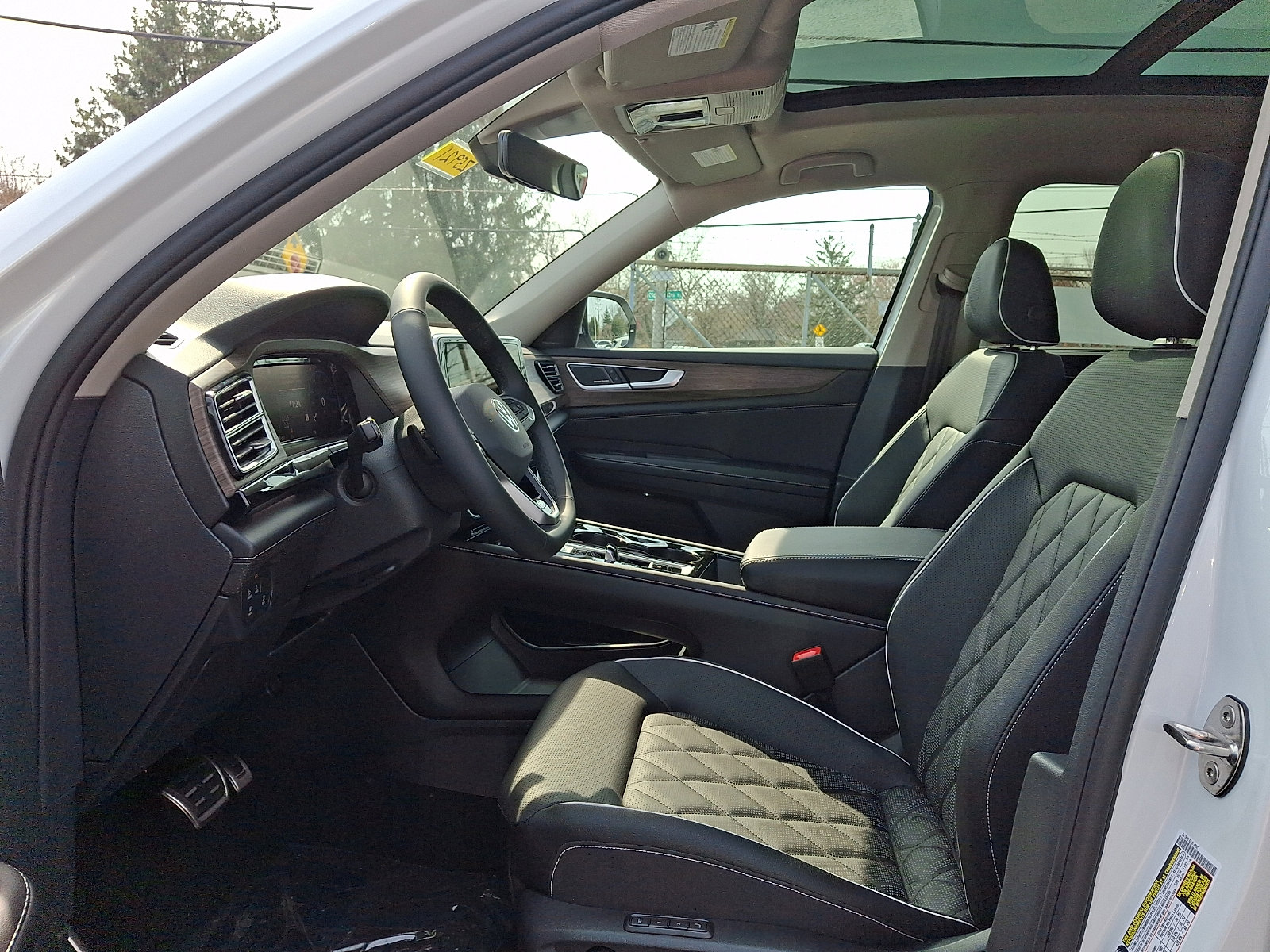 New 2026 Volkswagen Atlas SEL Premium R-Line image 9