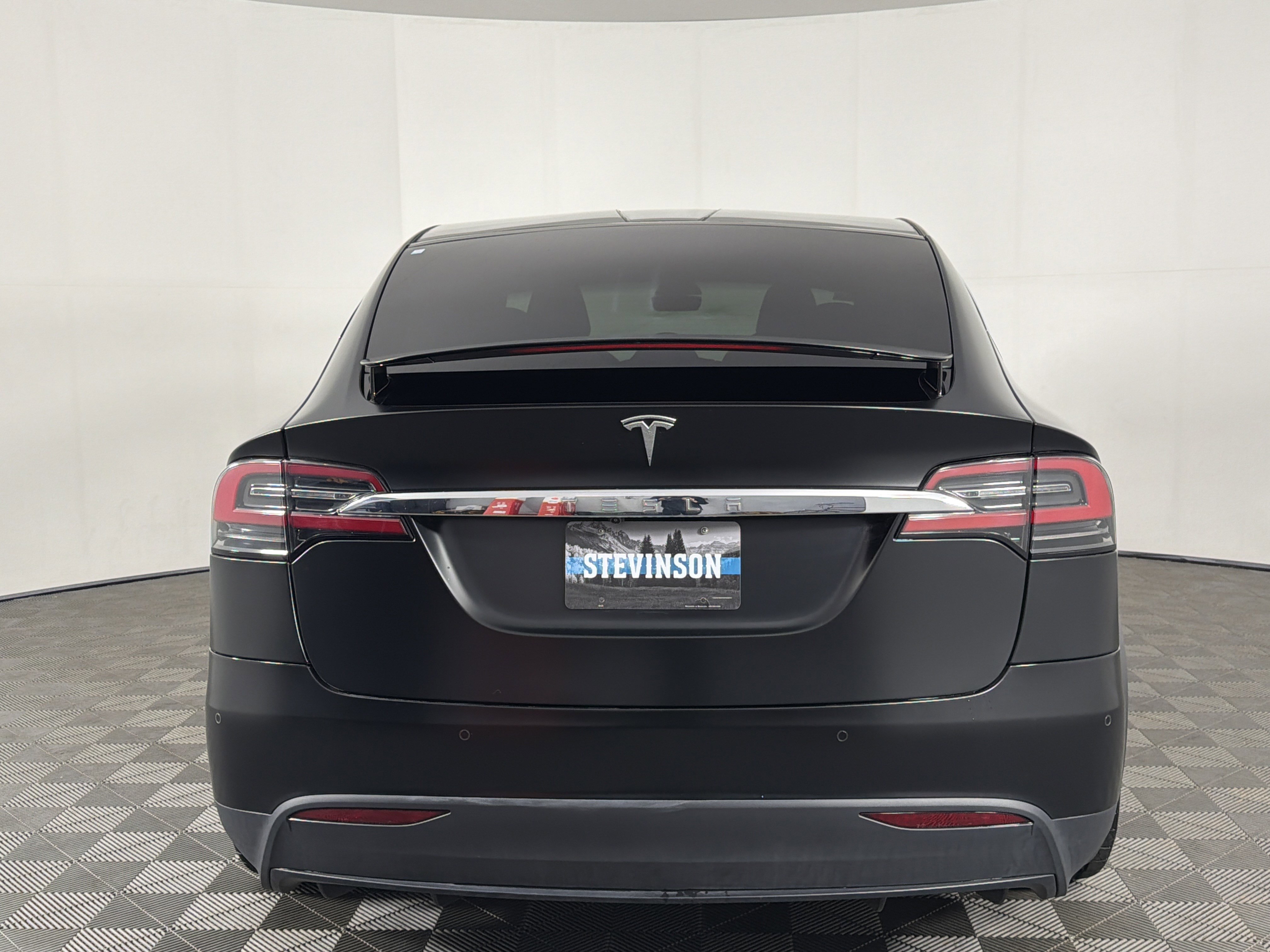 Used 2018 Tesla Model X 75D image 21