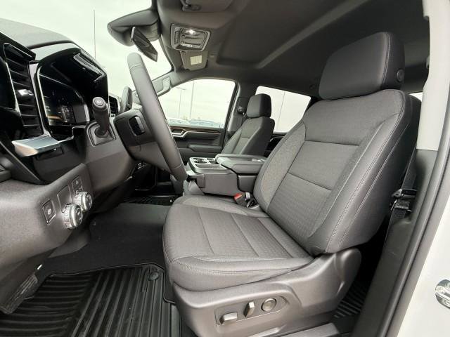 New 2026 GMC Sierra 1500 SLE image 18
