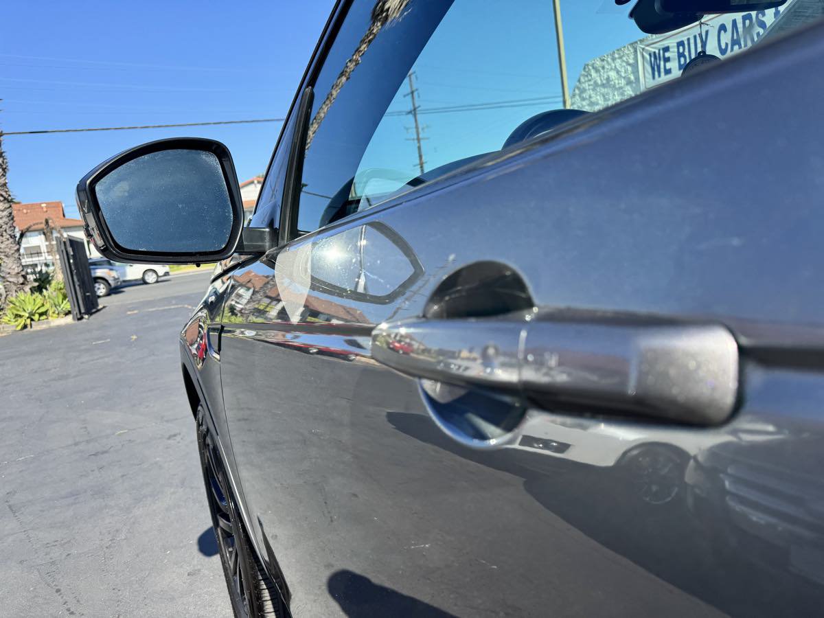 Used 2018 Land Rover Discovery Sport SE AWD/4WD image 21