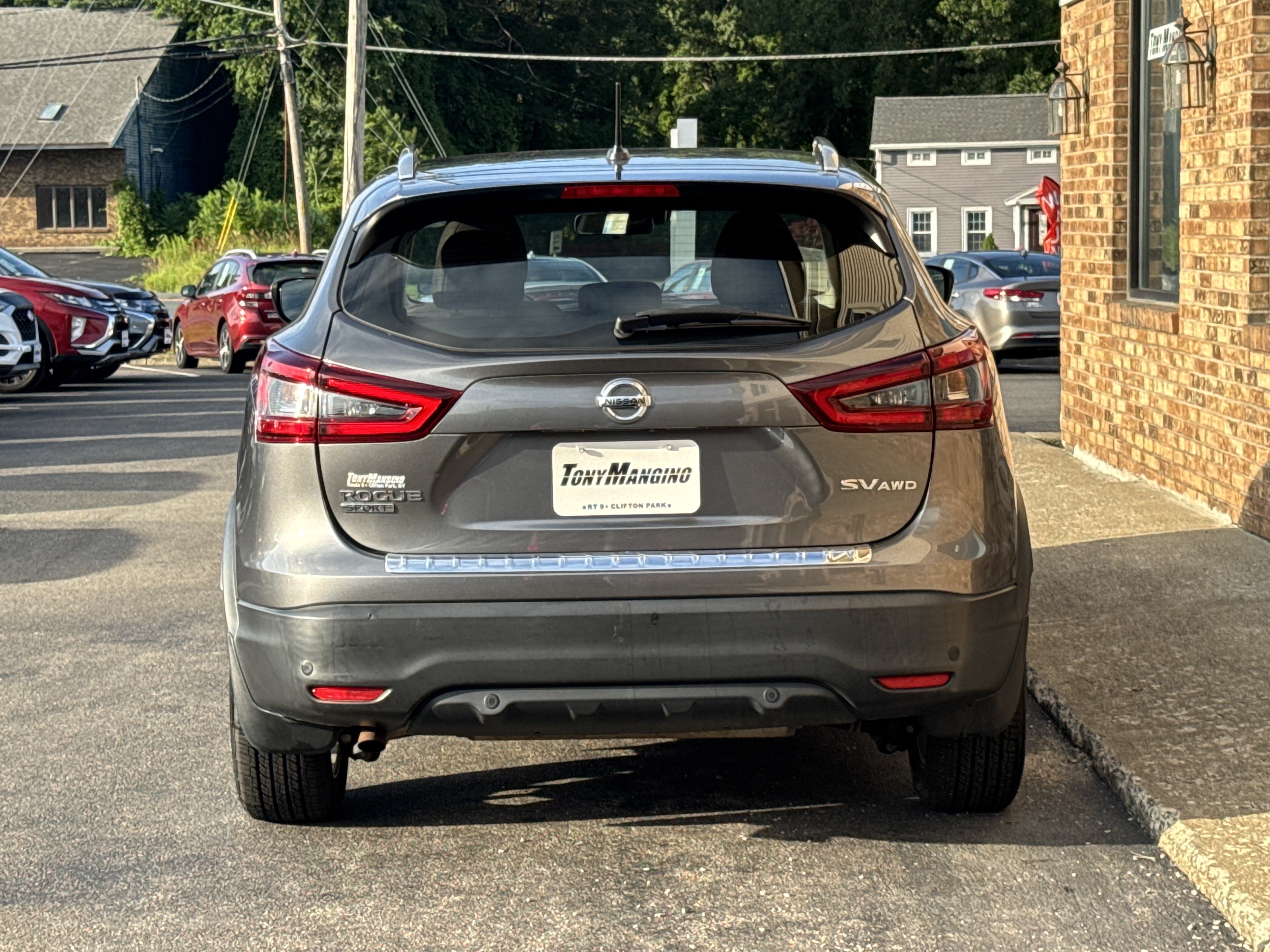 Used 2021 Nissan Rogue Sport SV AWD/4WD image 4