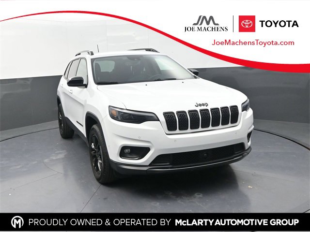 Used 2023 Jeep Cherokee Altitude Lux image 1