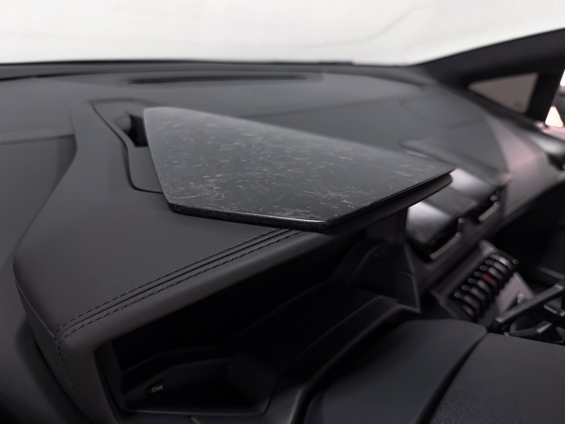 Used 2021 Lamborghini Huracan EVO RWD image 19