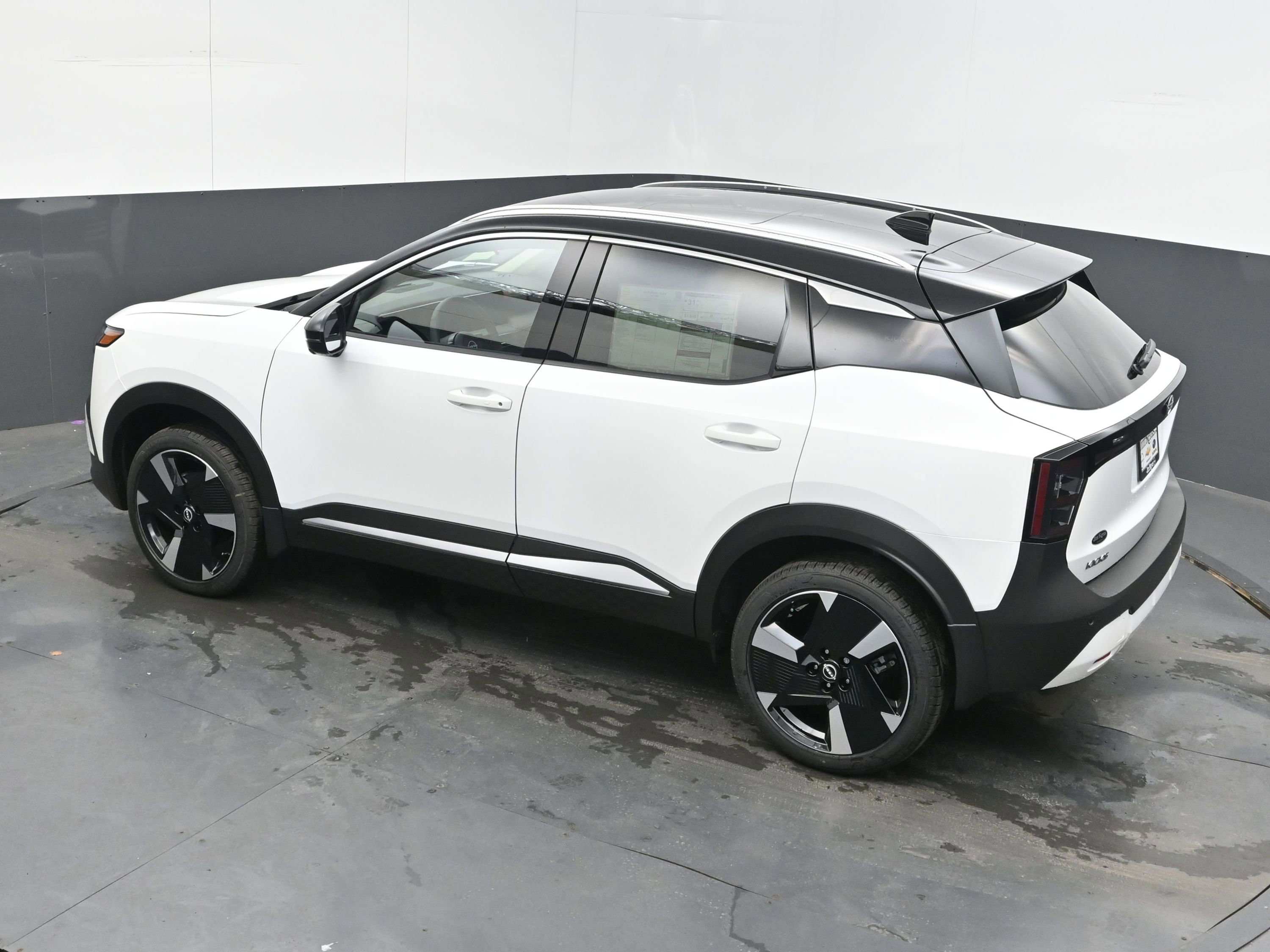 New 2026 Nissan Kicks SR w/ SR Premium Package image 35