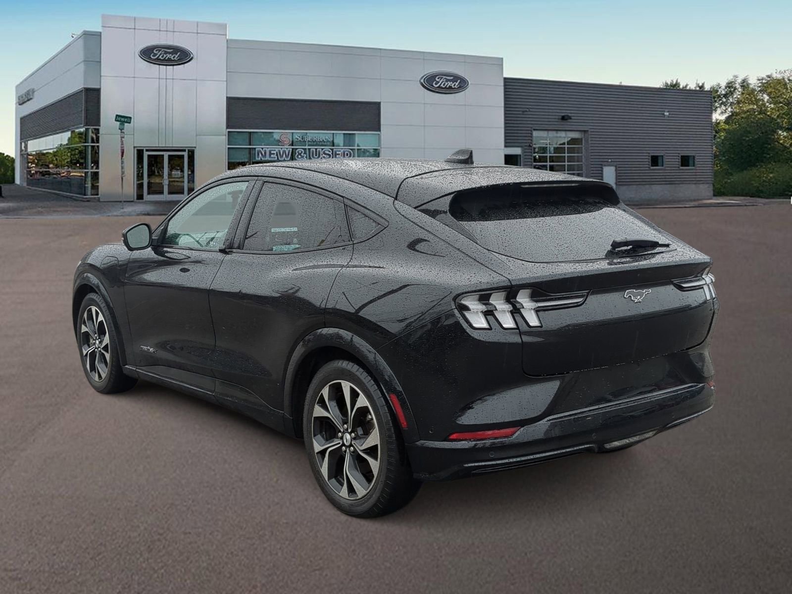 Used 2021 Ford Mustang Mach-E Premium image 8