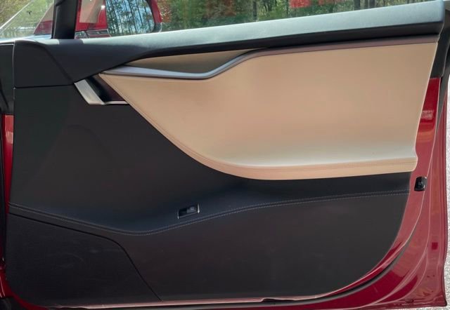 Used 2020 Tesla Model S AWD image 19