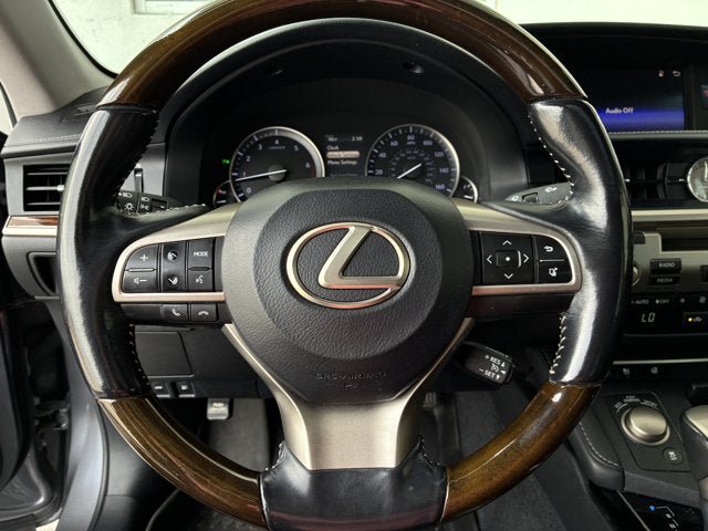 Used 2016 Lexus ES 350 w/ Premium Package w/Wood Trim FWD image 15