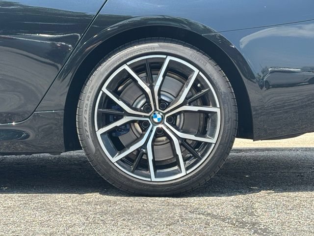 Used 2023 BMW M550i xDrive w/ Executive Package AWD/4WD image 4