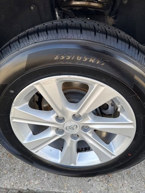 Used 2011 Toyota Highlander 2WD image 22