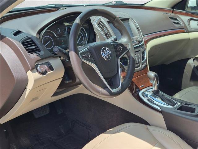 Used 2017 Buick Regal Premium FWD image 10