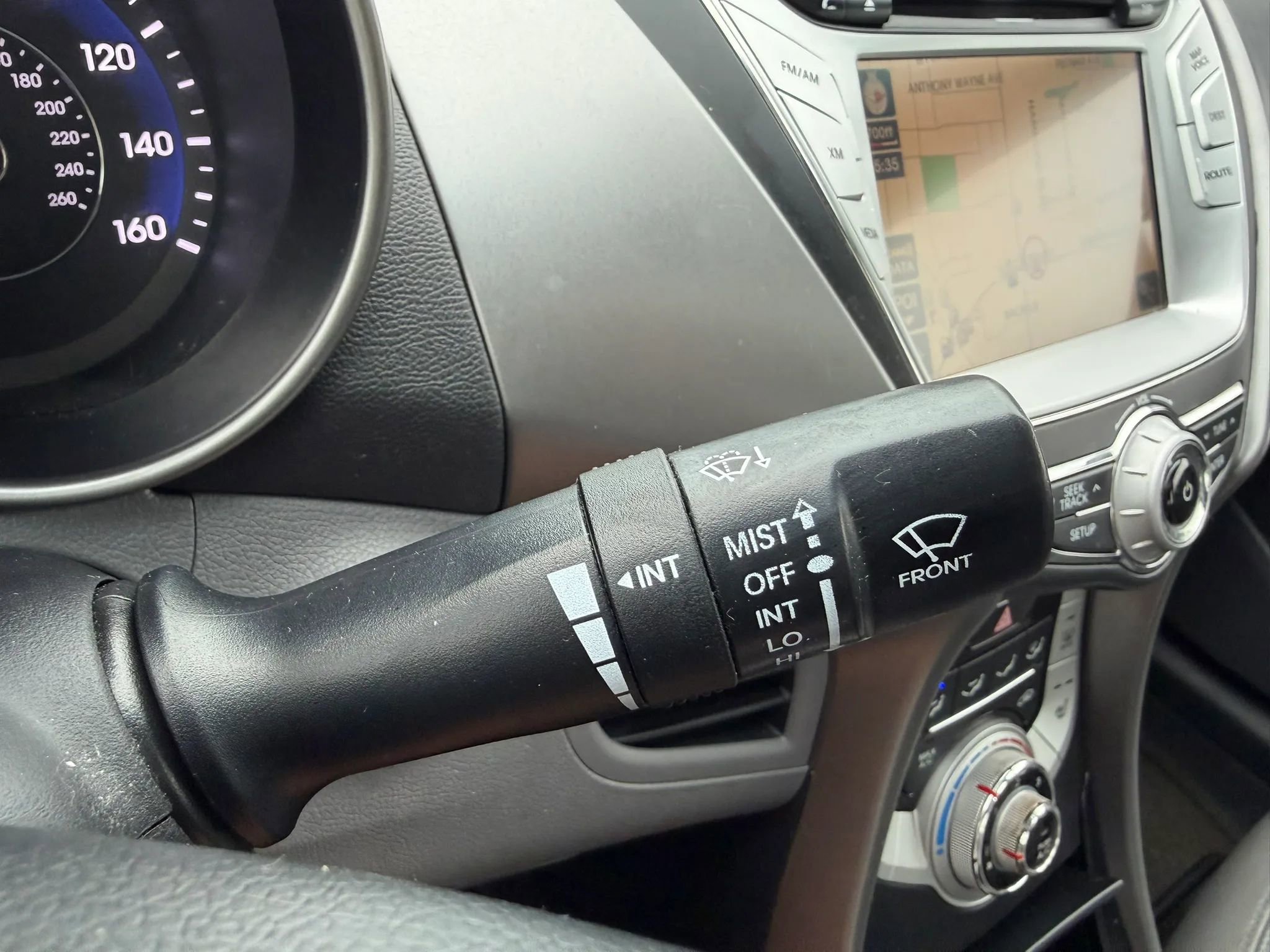 Used 2012 Hyundai Elantra Limited w/ Technology Pkg 5 FWD image 43