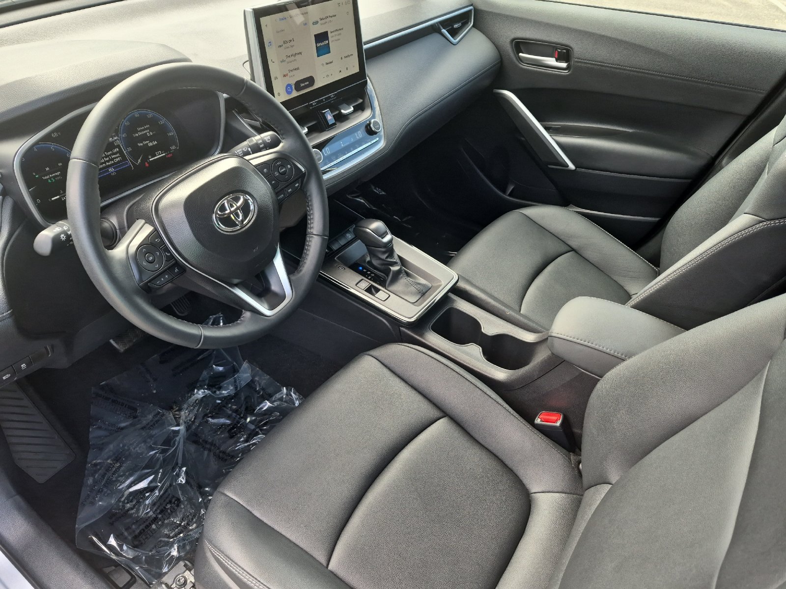 Certified 2026 Toyota Corolla Cross XLE FWD image 9