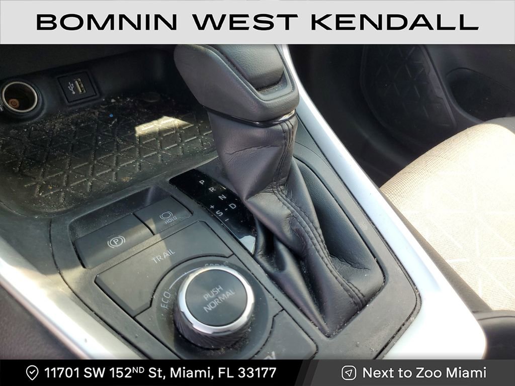 Used 2024 Toyota RAV4 XLE image 24