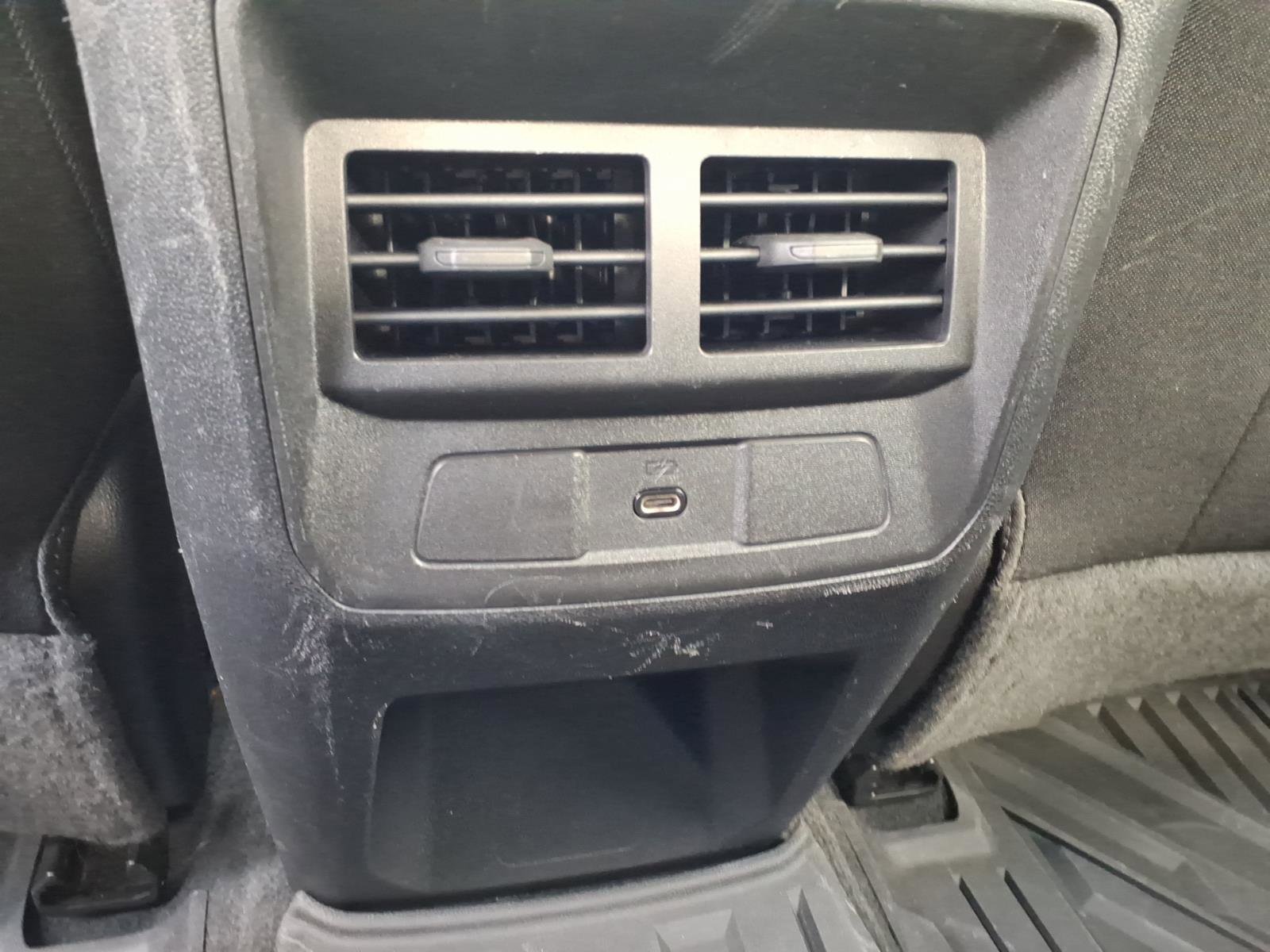 Used 2024 Chevrolet Colorado LT AWD/4WD image 9