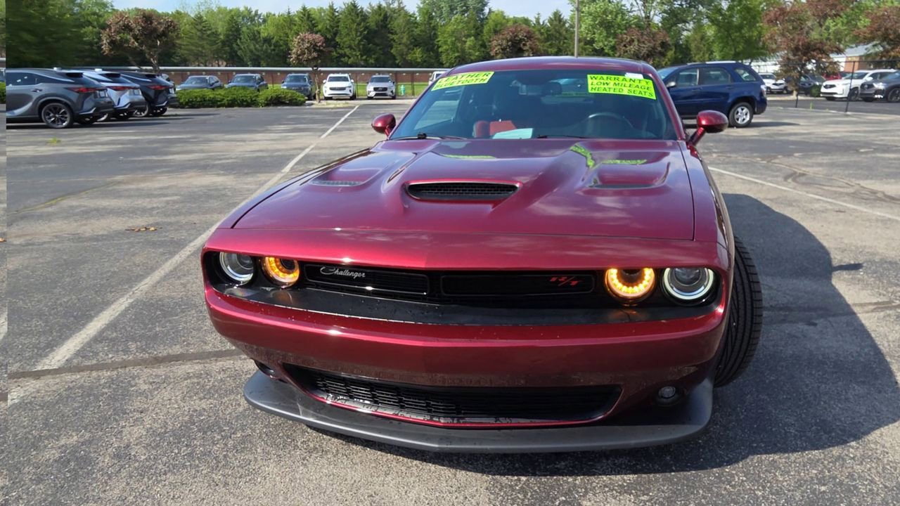 Used 2022 Dodge Challenger R/T Scat Pack w/ Plus Package RWD image 3