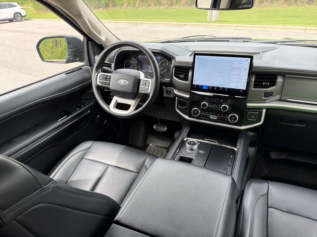 Used 2024 Ford Expedition XLT image 57