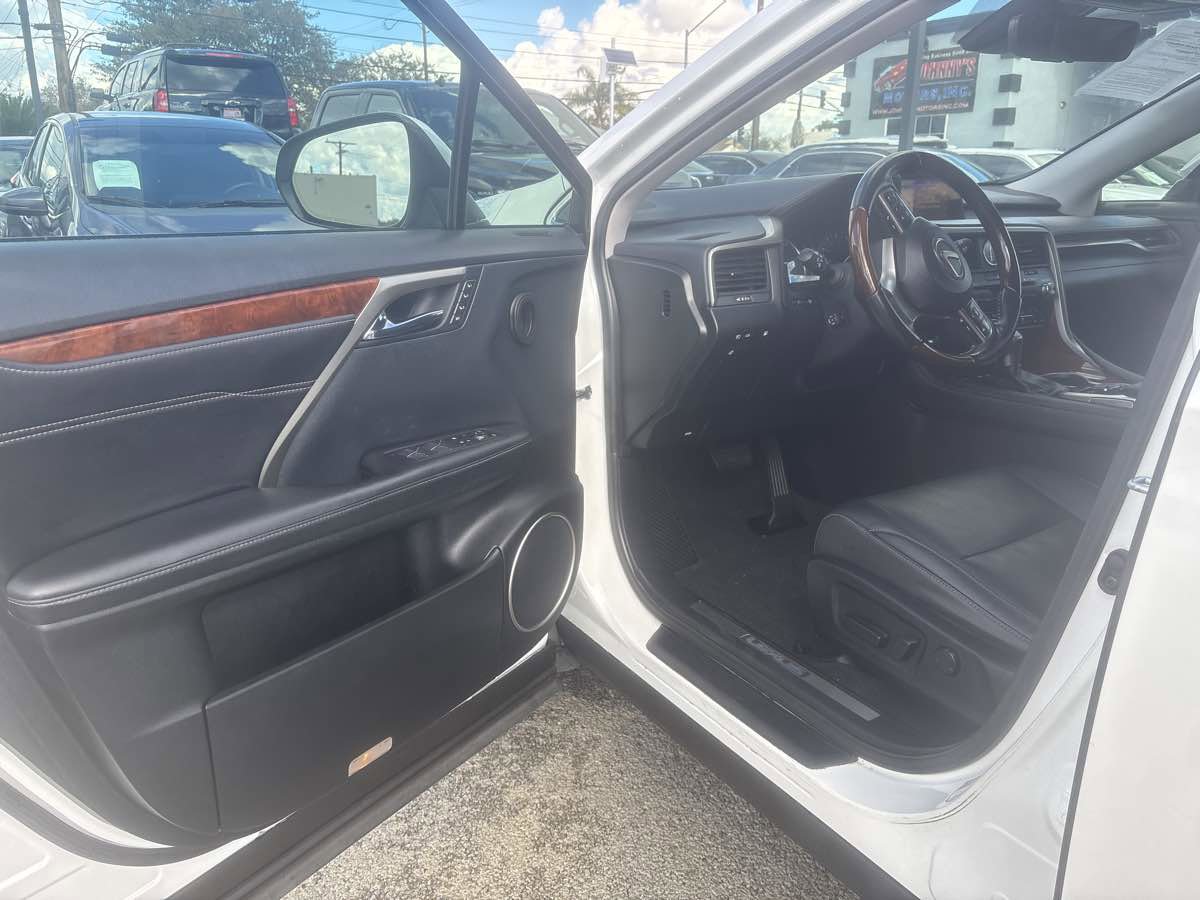 Used 2018 Lexus RX 450hL Premium image 5