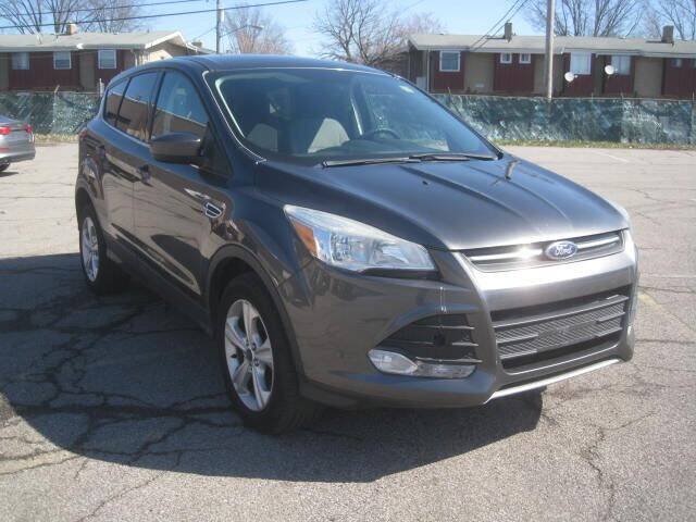 Used 2016 Ford Escape SE w/ SE Cold Weather Package AWD/4WD image 3