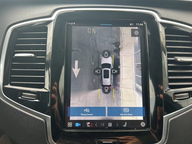 Certified 2025 Volvo XC90 B6 Plus image 24