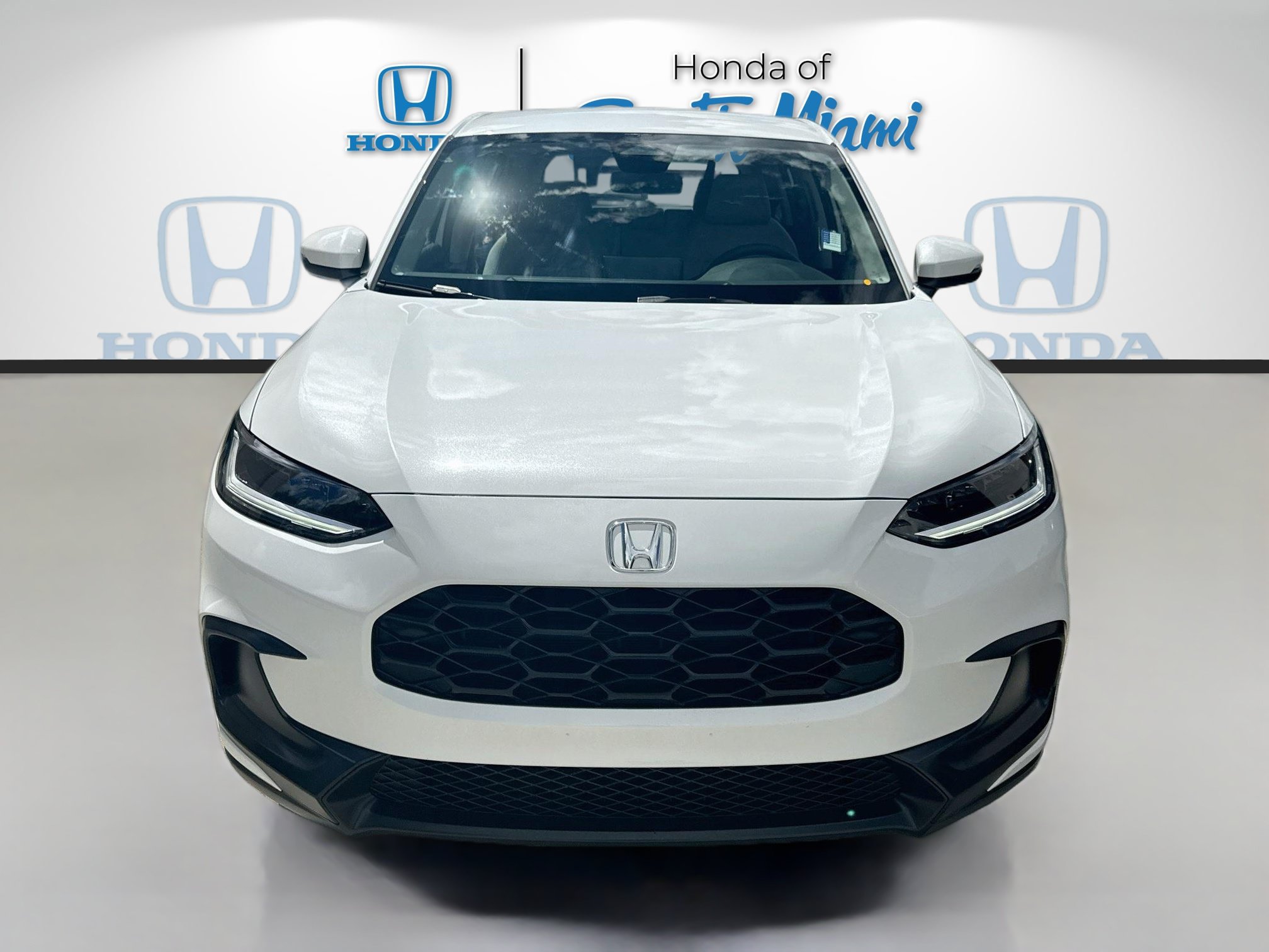Used 2024 Honda HR-V LX image 2