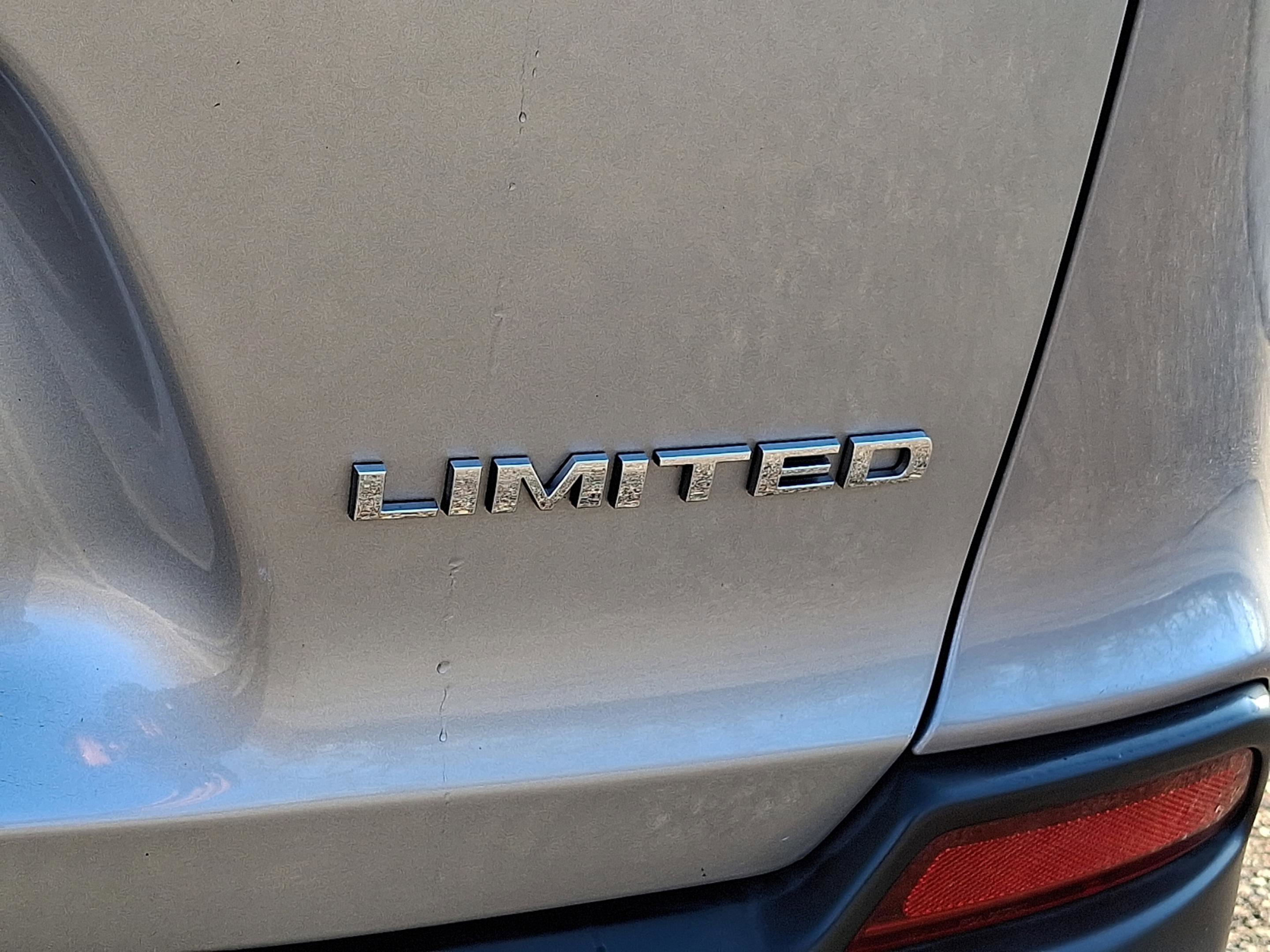 Certified 2019 Jeep Cherokee Limited image 29