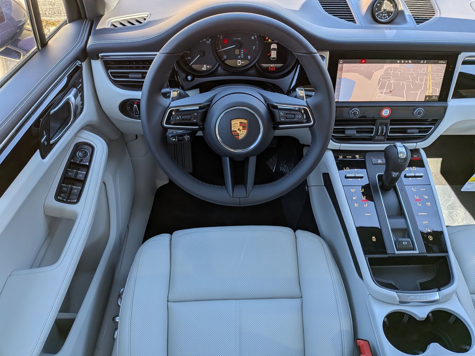 New 2026 Porsche Macan image 15