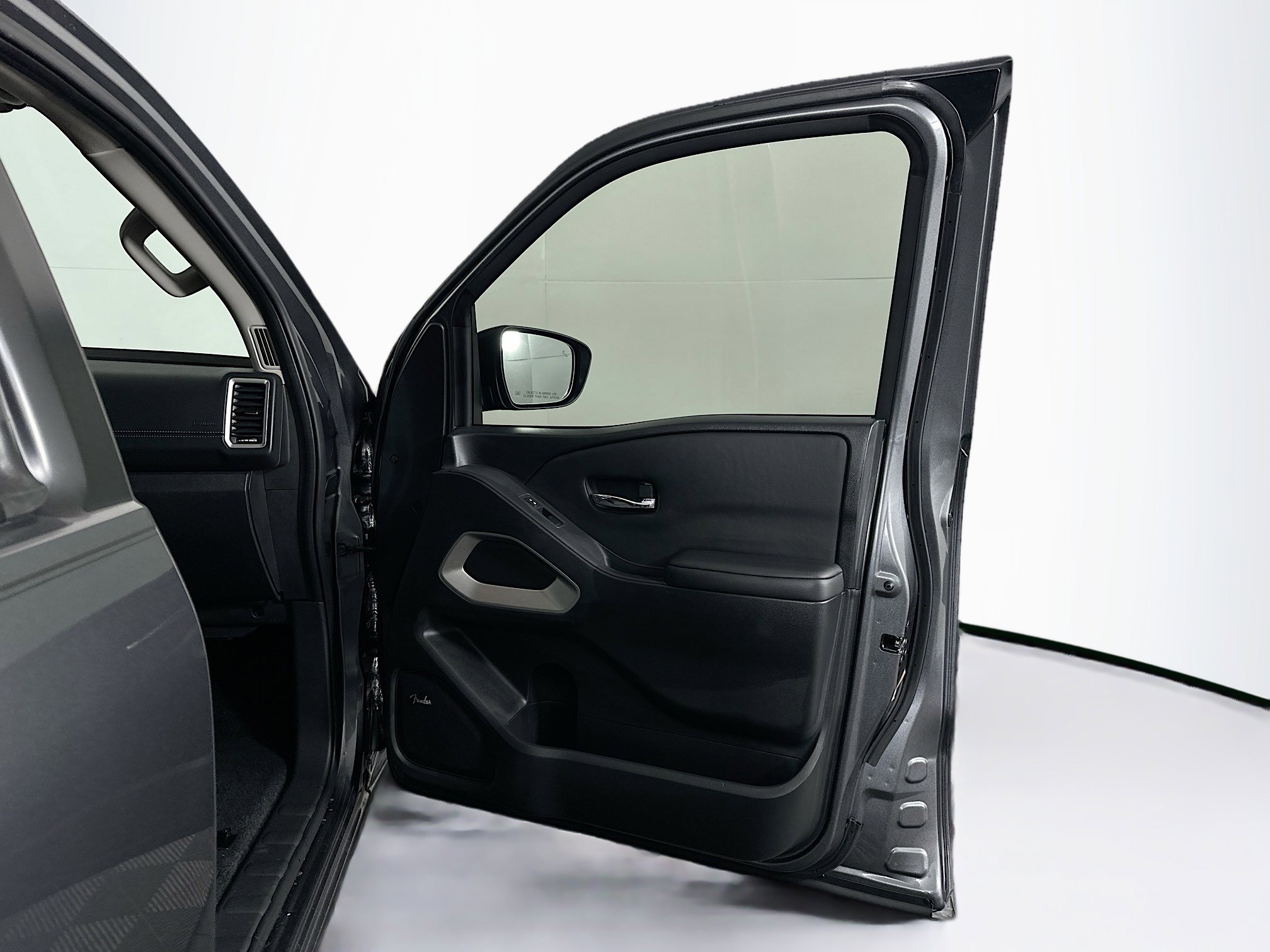 Used 2024 Nissan Frontier SV w/ SV Convenience Package image 30