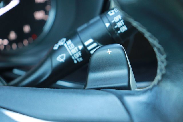 Used 2023 Buick Envision Essence image 22