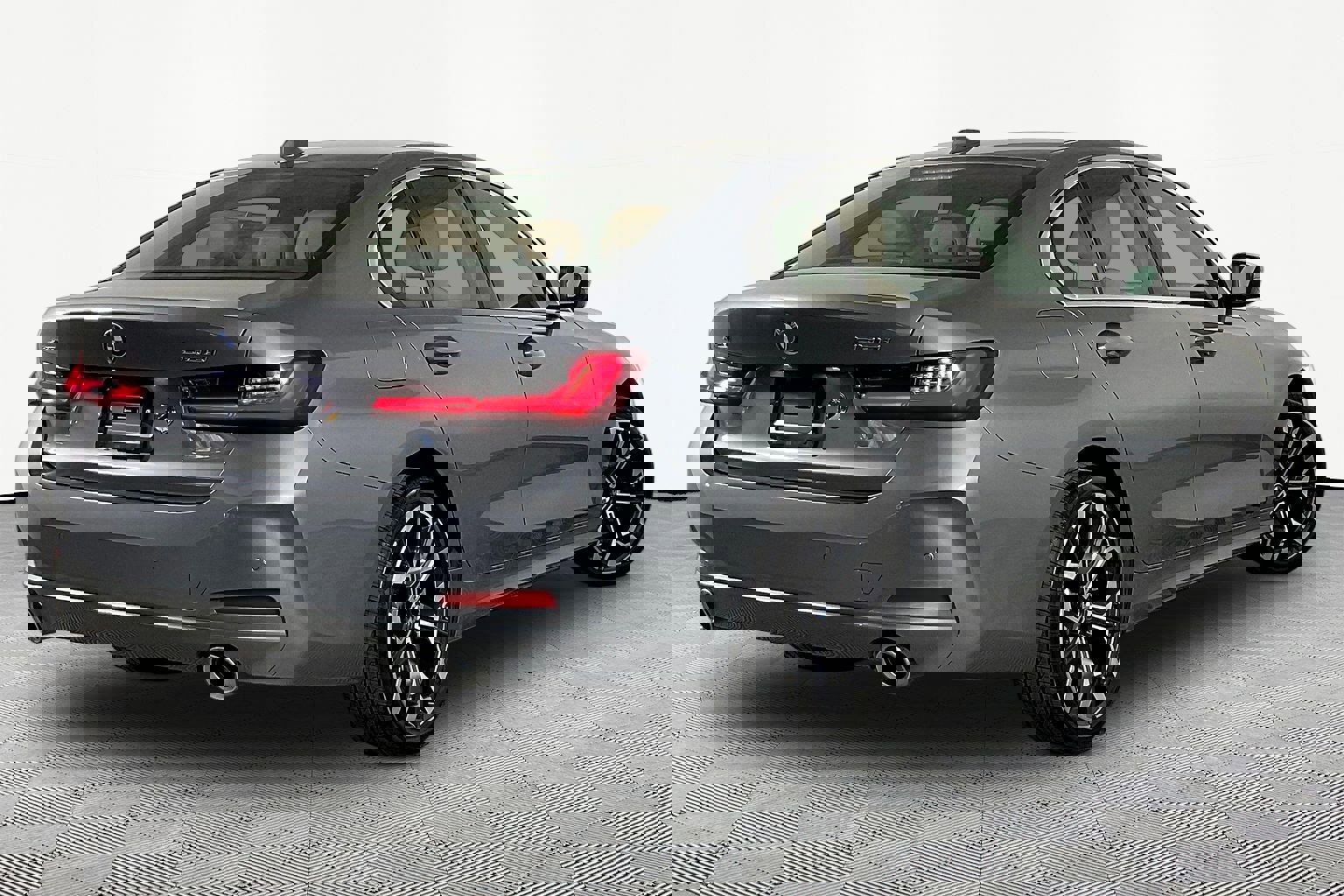 Certified 2025 BMW 330i xDrive Sedan w/ Convenience Package image 8