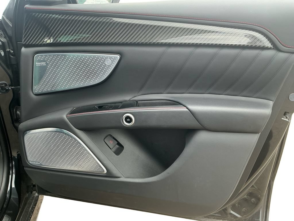 Used 2023 Maserati Grecale Modena AWD/4WD image 18
