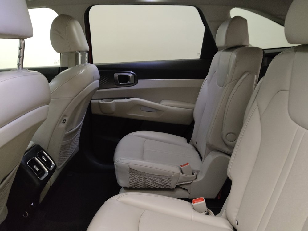 Used 2021 Kia Sorento EX image 18